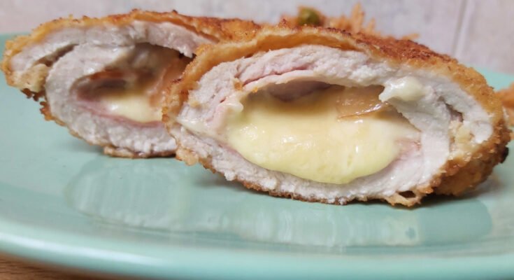 sajttal sonkával töltött karaj rántva, sertés cordon bleu